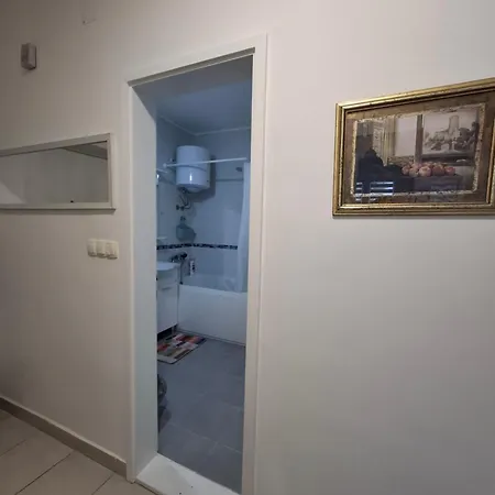 Apple * Sarajevo