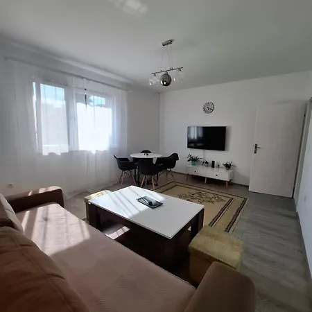 Apple Apartmán *